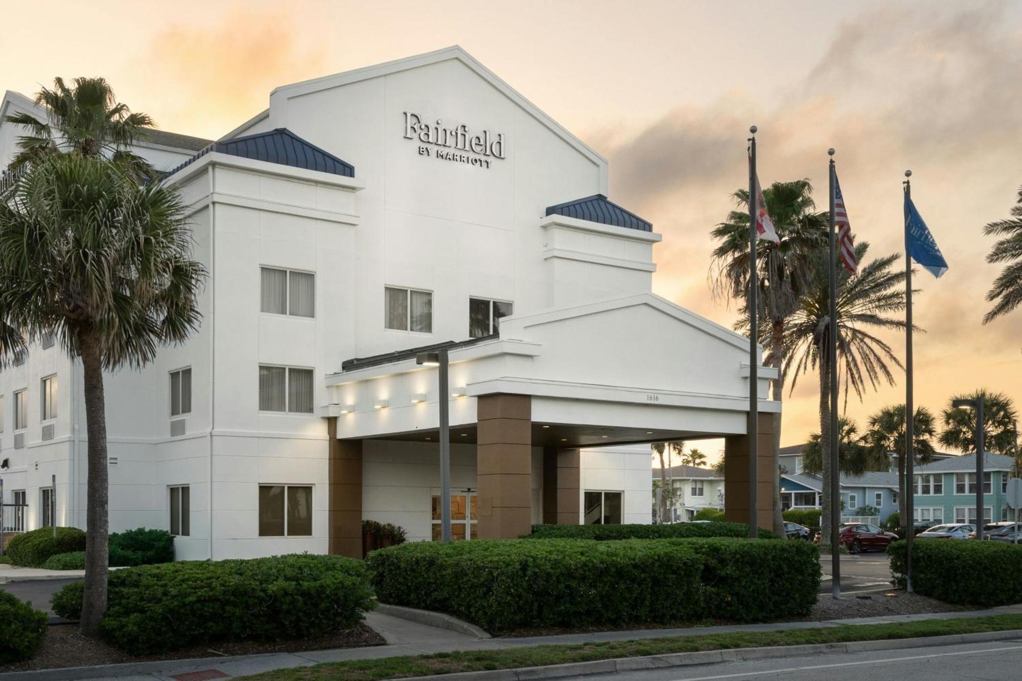 Fairfield Inn And Suites Jacksonville Beach Exterior foto